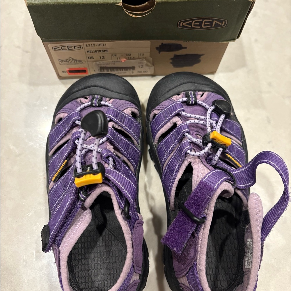 Keen Kids Heliotrope Newport H2 Purple and Black Sandals Size 12